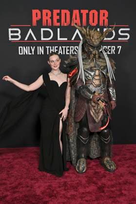 Elle Fanning bei der Premiere des Kinofilms Predator: Badlands im TCL Chinese Theater. Los Angeles, 03.11.2025