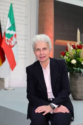Verleihung des Staatspreises des Landes Nordrhein-Westfalen an Andreas Gursky - Marie Agnes Strack-Zimmermann ist unter den Gästen Düsseldorf K21 Ständehaus NRW Deutschland
