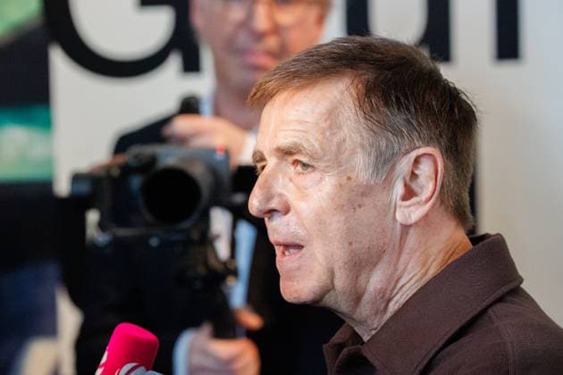 04.11.2025. Düsseldorf. NRW-Ministerpräsident Hendrik Wüst verleiht den Staatspreis an Fotograf Andreas Gursky. Die Laudatio auf den Preisträger hält Susanne Pfeffer, Direktorin des Museums für Moderne Künste in Frankfurt a. M., Camillo Grewe wird die Verleihung musikalisch untermalen. Als enge Vertraute Gurskys werden Andreas Frege (alias Campino) und Günther Netzer ebenfalls an der Veranstaltung und einem Talk über Andreas Gursky teilnehmen. Moderiert wird der Staatspreis von Judith Rakers. Düsseldorf K21, Kunstsammlung Nordrhein-Westfalen Nordrhein-Westfalen Deutschland