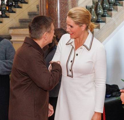 04.11.2025. Düsseldorf. NRW-Ministerpräsident Hendrik Wüst verleiht den Staatspreis an Fotograf Andreas Gursky. Die Laudatio auf den Preisträger hält Susanne Pfeffer, Direktorin des Museums für Moderne Künste in Frankfurt a. M., Camillo Grewe wird die Verleihung musikalisch untermalen. Als enge Vertraute Gurskys werden Andreas Frege (alias Campino) und Günther Netzer ebenfalls an der Veranstaltung und einem Talk über Andreas Gursky teilnehmen. Moderiert wird der Staatspreis von Judith Rakers. Düsseldorf K21, Kunstsammlung Nordrhein-Westfalen Nordrhein-Westfalen Deutschland