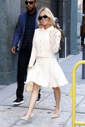 NEW YORK, NY- NOVEMBER 4: Sydney Sweeney seen at Good Morning America on November 4, 2025 in New York City. Copyright: xRWx