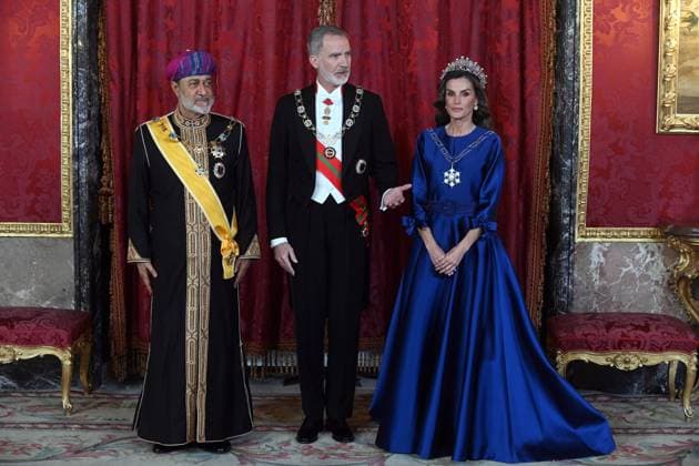 The King and Queen of Spain host a gala dinner in honor of the Sultan of Oman King Felipe and Queen Letizia, with the Sultan of Oman, Haitham Bin Tarik, during the gala dinner held in his honor at the Royal Palace, on November 4, 2025, in Madrid Spain ROYAL HOUSE GENTE José Madrid Madrid Madrid Spain  Copyright: xJosÃ xOlivax 7076895