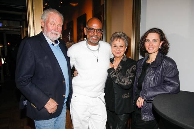 Buchpräsentation von Pierre Sanoussi-Bliss in Berlin Berlin, 04.11.2025 Klaus Lenk, Pierre Sanoussi-Bliss, Dagmar Frederick und Tochter Maxi Renner bei der Präsentation seines Buches Den Rest hab ich verdrängt in Berlin Berlin Copyright: xMatthiasxGränzdörferx