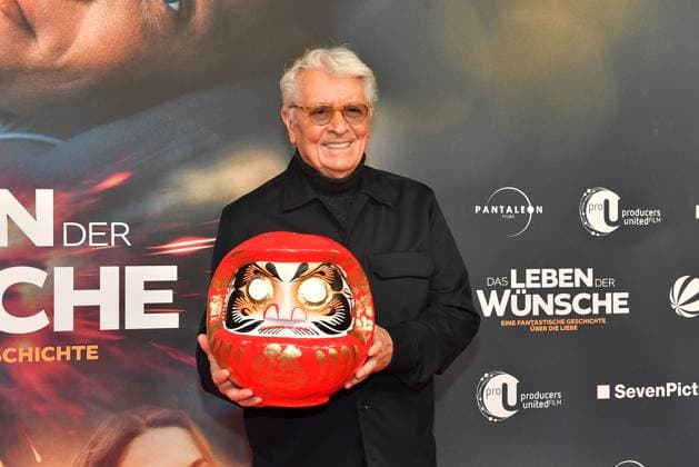 Henry Huebchen bei der Das Leben der Wuensche Film Premiere am 4.11.2025 im Mathaeser Filmpalast in Muenchen Matthias Schweighoefers -Das Leben der Wuensche- Filmpremiere in Muenchen