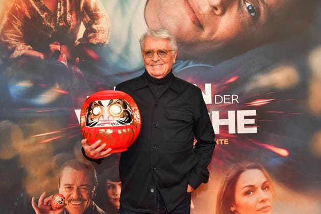 Henry Huebchen bei der Das Leben der Wuensche Film Premiere am 4.11.2025 im Mathaeser Filmpalast in Muenchen Matthias Schweighoefers -Das Leben der Wuensche- Filmpremiere in Muenchen