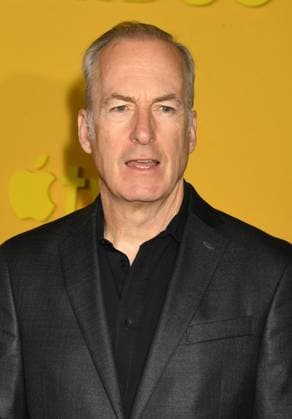 LOS ANGELES, CALIFORNIA - NOVEMBER 04: Bob Odenkirk at the Apple TV world premiere of Pluribus at DGA Theater Complex on November 04, 2025 in Los Angeles, California Copyright: xJeffreyxMayerx xMediaPunchx