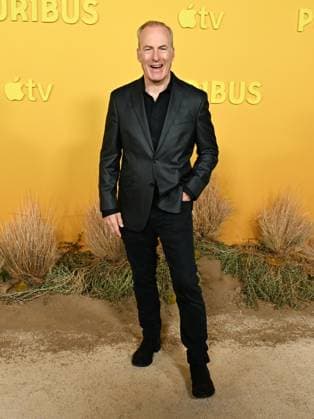 November 4, 2025, Hollywood, California, USA: BOB ODENKIRK attends the Red Carpet World Premiere Of Apple TV+ s Pluribus Hollywood USA - ZUMAb173 20251104_aap_b173_020 Copyright: xBillyxBennightx