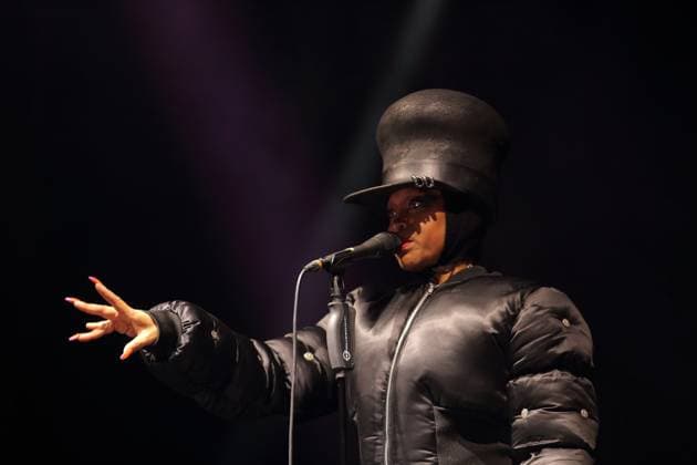 Erykah Badu bei einem Konzert in der Uber Eats Music Hall in Berlin, 4. November 2025. Erykah Badu Konzert Berlin
