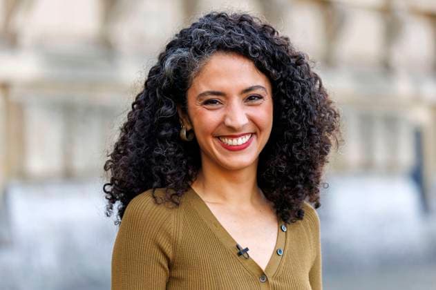 Siham El-Maimouni bei der Verleihung des Staatspreises des Landes Nordrhein-Westfalen 2025 an Fotograf Andreas Gursky im K21. Düsseldorf, 04.11.2025