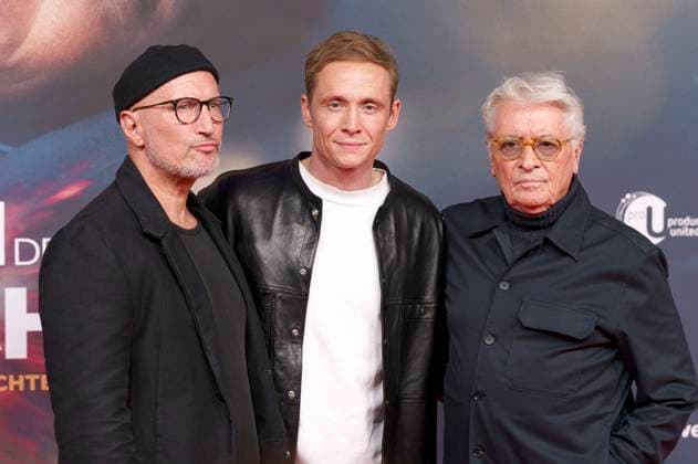 Benno FuÌˆrmann, Matthias Schweighöfer und Henry Hübchen bei der Premiere des Kinofims Das Leben der Wünsche im Mathäser Filmpalast. München, 04.11.2025