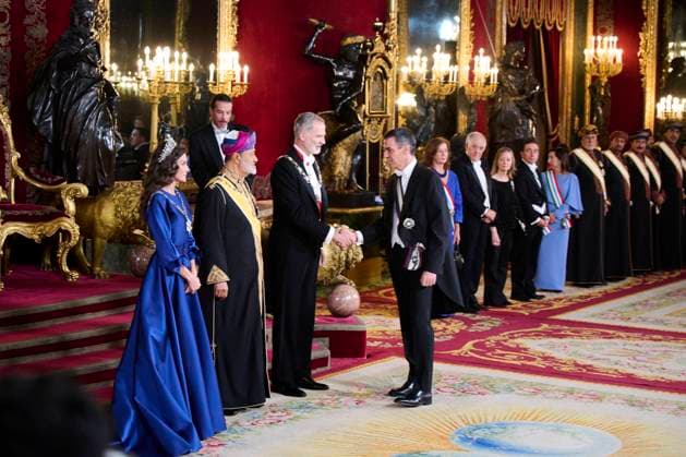 Spanish King Felipe VI and Queen Letizia with Sultan of Oman Haitham bin Tariq al Busaid a gala dinner at the RoyalPalace, in Madrid, due to the official trip of Oman Sultan to Spain, in Madrid on Tuesday, 4 November 2025. Cordon Press 