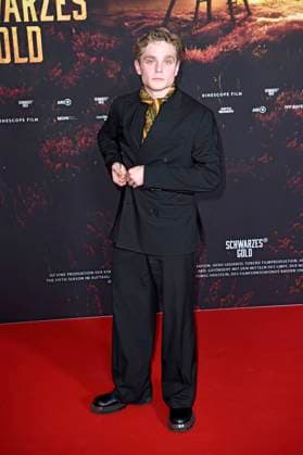 Julius Henri Busch bei der Premiere der ARD-Miniserie Schwarzes Gold im Kuppelsaal. Hannover, 04.11.2025
