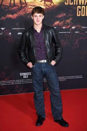 Leo Knizka bei der Premiere der ARD-Miniserie Schwarzes Gold im Kuppelsaal. Hannover, 04.11.2025
