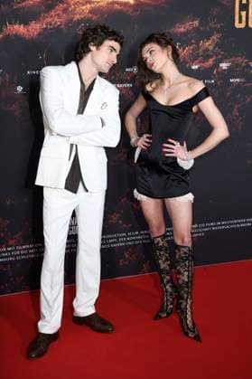 Aaron Hilmer und Harriet Herbig-Matten bei der Premiere der ARD-Miniserie Schwarzes Gold im Kuppelsaal. Hannover, 04.11.2025