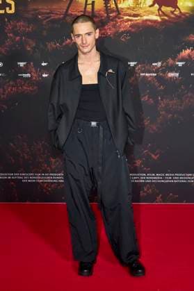 Daniil Kremkin bei der Premiere der ARD-Miniserie Schwarzes Gold im Kuppelsaal. Hannover, 04.11.2025