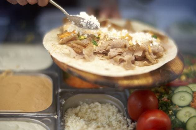 IMAGO Creative, Food, Fast Food, Döner Döner Dürüm mit Fleisch und Schafskäse Döner dürüm with meat and sheep cheese Copyright: imageBROKER foodography ibxbee15515396.jpg