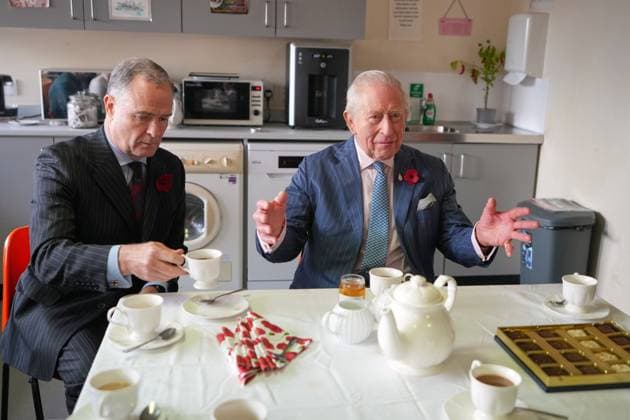 King Charles visits Chatfield Health Care in London, 05 November 2025 London, UK, 05 November 2025: Britain s King Charles III visits Chatfield Health Care to find out more about the services and bespoke support they provide to veterans in Battersea, London., Credit:Kirsty Wigglesworth Avalon London, United Kingdom  Copyright: xKirstyxWigglesworthx xAvalonx 1050485223