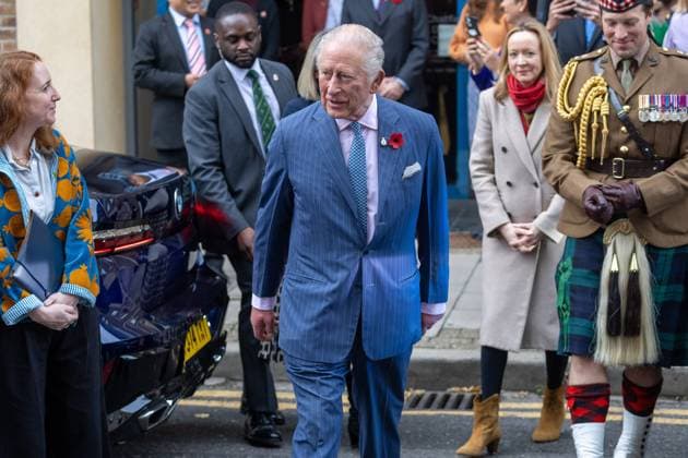 King Charles III visits veteran health care center in London LONDON, UNITED KINGDOM - November 5: King Charles III leaves Chatfield Health Care in London, United Kingdom on November 5, 2025. King Charles’s visit to Chatfield. a center offering specialist health care to veterans, came ahead of Armistice Day anniversary. Ilyas Tayfun Salci Anadolu London United Kingdom. Editorial use only. Please get in touch for any other usage.  Copyright: x2025xAnadoluxÄ°lyasxTayfunxSalcÄ±x