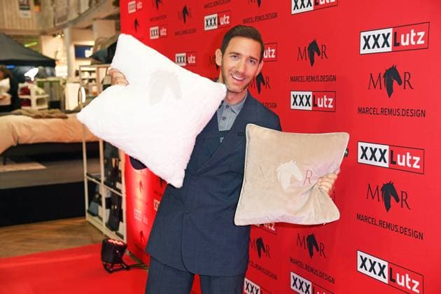 Marcel Remus bei der Präsentation der Marcel Remus Bettenwarenkollektion Bedtime Stories im Premium-Möbel- und Einrichtungshaus XXXLutz in Nürnberg am 05.11.2025
