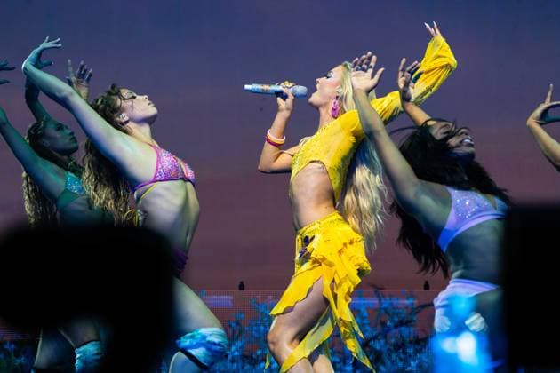 Zara Larsson Live in London Swedish singer Zara Larsson performs live on stage during a concert at the Wembley Arena, Credit:Lounis Tiar Avalon United Kingdom, London, Wembley  Copyright: xLounisxTiarx xAvalonx 1050601523