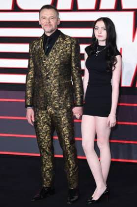 Simon Pegg mit Tochter Mathilda Pegg bei der Premiere des Kinofilms The Running Man im Odeon Luxe Leicester Square. London, 05.11.2025