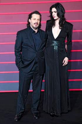 Edgar Wright und Julia Cumming bei der Premiere des Kinofilms The Running Man im Odeon Luxe Leicester Square. London, 05.11.2025