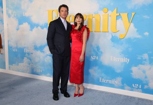 05 November 2025 - Los Angeles, California - Miles Teller, Elizabeth Olsen. Eternity Special Film Screening held at AMC Century City 15. Los Angeles USA - ZUMAa123 20251105_zaa_a123_035 Copyright: xADx