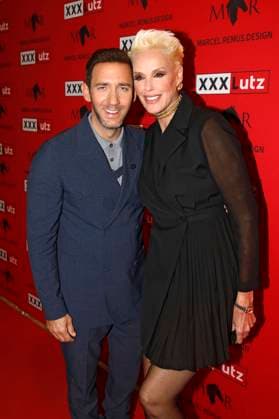 Marcel Remus und Brigitte Nielsen beim XXXLutz x Marcel Remus Collection Launch im Premium-Möbel- und Einrichtungshaus XXXLutz. Nürnberg, 05.11.2025