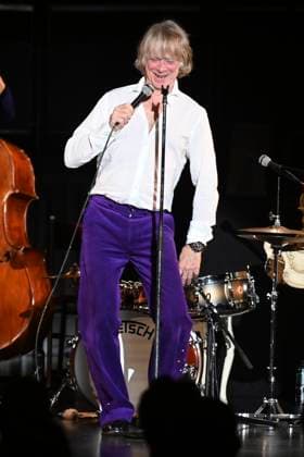 Helge Schneider live bei einem Konzert seiner Ein Mann und seine Musik -Tour im Kuppelsaal. Hannover, 05.11.2025