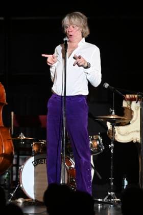 Helge Schneider live bei einem Konzert seiner Ein Mann und seine Musik -Tour im Kuppelsaal. Hannover, 05.11.2025