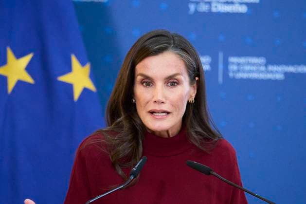 Queen Letizia attends the delivery of the 2024 and 2025 National Innovation and Design Awards Queen Letizia of Spain attends the delivery of the 2024 and 2025 National Innovation and Design Awards at El Pardo Royal Palace on November 6, 2025 in Madrid, Spain Photo by IMAGO MPG Madrid El Pardo Royal Palace Madrid Spain  Copyright: xMPGx