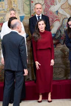 Queen Letizia attends the delivery of the 2024 and 2025 National Innovation and Design Awards Queen Letizia of Spain attends the delivery of the 2024 and 2025 National Innovation and Design Awards at El Pardo Royal Palace on November 6, 2025 in Madrid, Spain Photo by IMAGO MPG Madrid El Pardo Royal Palace Madrid Spain  Copyright: xMPGx