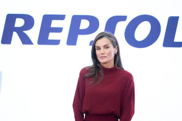 06-11-2025 Madrid Queen Letizia attended the national innovation and design awards 2024 and 2025 at the El Pardo palace in Madrid. No Spain Â  Copyright: xPPEx