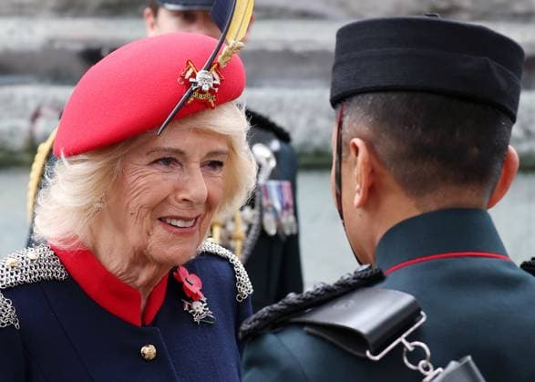 Queen Camilla Attends The 97th Field Of Remembrance Queen Camilla speaks with attendees on a visit to the 97th Field Of Remembrance at Westminster Abbey on November 06, 2025 in London, England. The Field of Remembrance has been held every November since 1928 when The Poppy Factory, of which Queen Camilla is Patron, brought a group of disabled veterans, a tray of poppies and a collecting tin to the grounds of St Margaret s Church at Westminster Abbey., Credit:Avalon.red Avalon United Kingdom, England, London, Westminster Abbey  Copyright: xAvalon.redx xAvalonx 1050721785