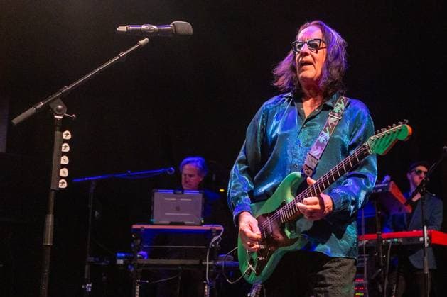 Todd Rundgren live in Oslo, Norway Oslo, Norway. 05th, November 2025. The American singer, songwriter and musician Todd Rundgren performs a live concert at Cosmopolite in Oslo. Norway, Oslo  Copyright: xGonzalesxPhoto Per-OttoxOppix