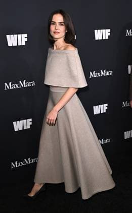 2025 WIF Honors Zoey Deutch arriving to the 2025 WIF Honors held at the Beverly Hilton Hotel on November 6, 2025 in Beverly Hills, Ca. Beverly Hills Beverly Hilton Hotel California USA Copyright: xStarbuck AFF-USA.COMx