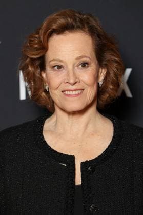 Sigourney Weaver Retrospective at la cinematheque Retrospective Sigourney Weaver à la Cinematheque Sigourney Weaver 450438 2025 11 06 France Weaver, Sigourney  Copyright: xSebastienxFremontx xStarfacex STAR_450438_004