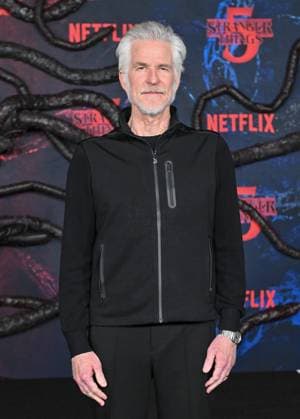 ˜Stranger Things 5™ World Premiere Matthew Modine arriving to the Stranger Things 5™ world premiere held at the TCL Chinese Theatre on November 6, 2025 in Hollywood, Ca. Hollywood TCL Chinese Theatre California USA Copyright: xLISAxOConnor xAFF-USA.COMx