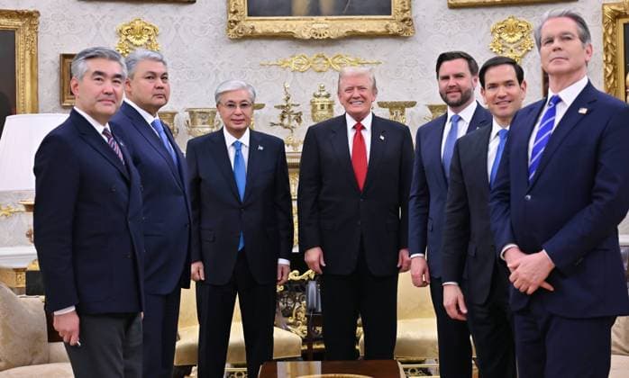 US Central Asia Summit 9041489 07.11.2025 In this handout photo released by the Kazakh Presidential Press Office, Kazakh President Kassym-Jomart Tokayev and U.S. President Donald Trump and Kazakh President Kassym-Jomart Tokayev attend a meeting on the sidelines of the C5+1 Summit at the White House in Washington, the United States. The C5+1 diplomatic meeting of the leaders of five Central Asian countries of Kazakhstan, Kyrgyzstan, Tajikistan, Turkmenistan and Uzbekistan and the United States is being held for the tenth consecutive year. Sputnik Editorial use only, no archive, no commercial use. Washington USA  Copyright: xx