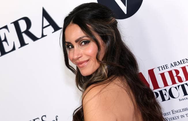 06 November 2025 - Hollywood, California - Shiva Negar the Arpa International Film Festival premiere of Ã’Deadly Vows.O held at TLC Chinese Theater. Hollywood USA - ZUMAa123 20251106_zaa_a123_123 Copyright: xADx