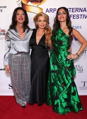 the Arpa International Film Festival premiere of Deadly Vows. 06 November 2025 . Los Angeles, California - Shohreh Aghdashloo, Bella Bahar Danesh, Shiva Negar At the Arpa International Film Festival premiere of Deadly Vows. held at The TCL Chinese 6 Theatres in Hollywood., Credit:Sadou Faye Avalon United States, CA, Hollywood, TCL Chinese 6 Theatres  Copyright: xSadouxFayex xAvalonx 1050877074