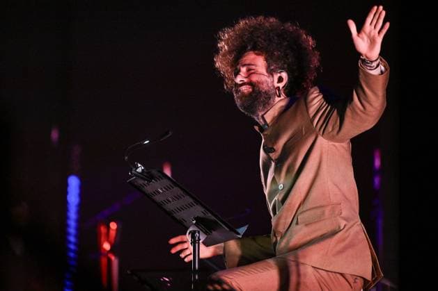 Music Concert - GIO EVAN - L AFFINE DEL MONDO TOUR 2025 Gio Evan during L Affine del Mondo Tour 2025 at the Auditorium della Conciliazione on November 6, 2025 in Rome, Italy. Rome Auditorium della Conciliazione Italy Copyright: xDomenicoxCippitellix xLiveMediax LPM_2126226