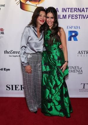 the Arpa International Film Festival premiere of Deadly Vows. 06 November 2025 . Los Angeles, California - Shohreh Aghdashloo, Shiva Negar At the Arpa International Film Festival premiere of Deadly Vows. held at The TCL Chinese 6 Theatres in Hollywood., Credit:Sadou Faye Avalon United States, CA, Hollywood, TCL Chinese 6 Theatres  Copyright: xSadouxFayex xAvalonx 1050877289