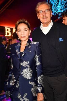 Monika Peitsch und Sven Hansen-Hoechstaedt bei der Teatro - Secret Garden Premiere am 6.11.2025 im Spiegelpalast in Muenchen Teatro Dinnershow Secret Garden Gala Premiere 2025 in Muenchen