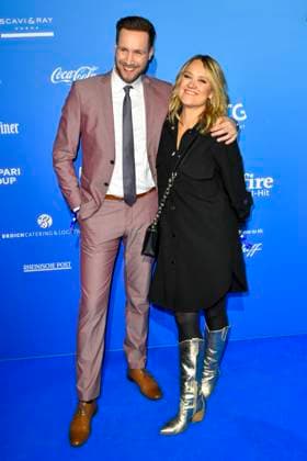abb MtsDoubtfire- Sven Kroll, Lisa Feller zu Gast auf dem blauen Teppich bei der Premiere Mrs.Doubtfire Der Neue Musical Hit im Capitol Theater am 06.11.2025 in Duesseldorf NRW Deutschland