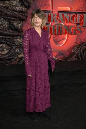 Stranger Things 5 Premiere - Los Angeles, USA LOS ANGELES, USA. November 06, 2025: Linda Hamilton at the premiere for Netflix s Stranger Things 5 at the TCL Chinese Theatre. Los Angeles CA USA  Copyright: xPaulxSmith Featureflashx