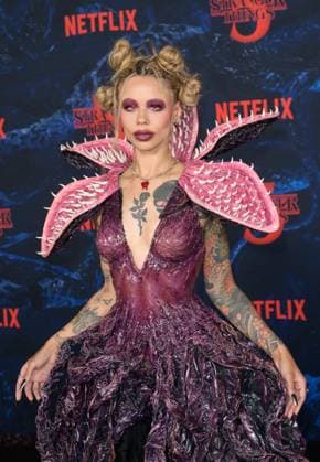 Stranger Things 5 Premiere - Los Angeles, USA LOS ANGELES, USA. November 06, 2025: Eleanor Barnes at the premiere for Netflix s Stranger Things 5 at the TCL Chinese Theatre. Los Angeles CA USA  Copyright: xPaulxSmith Featureflashx