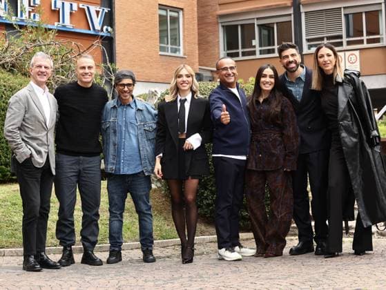 Rome, Italy: Rome, Rai headquarters formerly in Teulada, photocall for the TV show Sanremo Giovani. Pictured: Claudio Fasulo, Daniele Battaglia, Enrico Cremonesi, Carolina Rey, Carlo Conti, Manola Moslehi, Gianluca Gazzoli, and Ema Stokholma. Rome Italy - ZUMAp169 20251107_zea_p169_246 Copyright: xMarcoxProvvisionatox