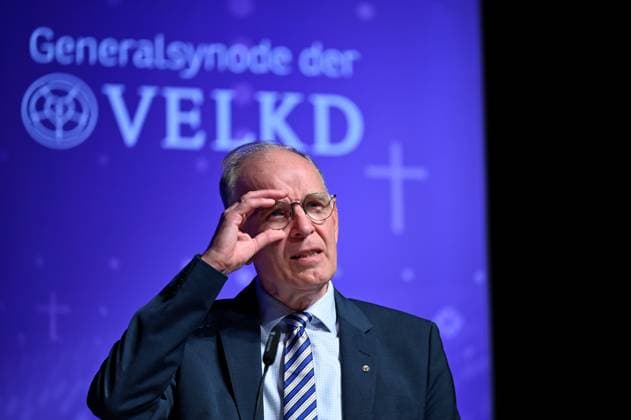 6. Tagung der 13. Generalsynode der VELKD am Freitag (07.11.2025) in Dresden (Foto: Bericht des Leitenden Bischofs der Vereinigten Evangelisch-Lutherischen Kirche Deutschlands (VELKD), Landesbischof Ralf Meister). Die 6. Tagung der 13. Generalsynode findet vom 7. bis 10. November 2025 in Dresden in Verbindung mit der Synode der EKD und der Versammlung der UEK statt. (Siehe epd-Meldung vom 07.11.2025) EDITORIAL USE ONLY *** 6 Session of the 13 General Synod of the VELKD on Friday 07 11 2025 in Dresden Photo Report of the Presiding Bishop of the United Evangelical Lutheran Church of Germany VELKD , Bishop Ralf Meister The 6 Session of the 13 General Synod will take place from November 7 to 10, 2025 in Dresden in conjunction with the Synod of Copyright: epd-bild HeikexLyding epd-VELKD-Synode6 - Kopieren