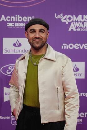 Photocall of Los40 Music Awards Santander 2025 in Valencia Singer Nil Moliner during the photocall prior to the Los40 Music Awards Santander 2025, at the Roig Arena, on November 7, 2025, in Valencia, Comunidad Valenciana Spain This edition marks the 20th anniversary of the awards, considered one of the most important music events in Spain and internationally 07 NOVEMBER 2025 MUSIC FAMOUS SINGERS LOS 40 POSED PHOTOCALL Valencia Comunidad Valenciana Valencia Comunidad Valenciana Spain  Copyright: xJorgexGilx 7083990